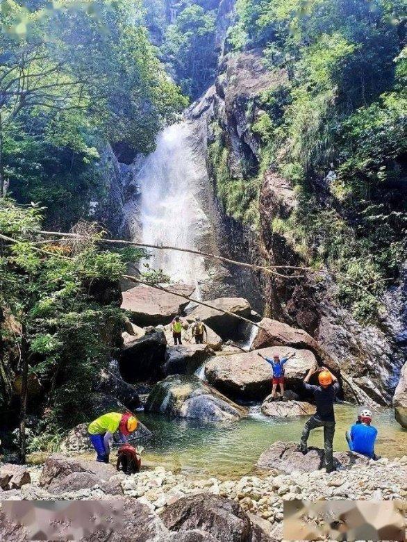 全县领导干部大会召开 传达学习市“两会”精神 奋力在加快建设现代化新重庆中展现新作为干出新气象