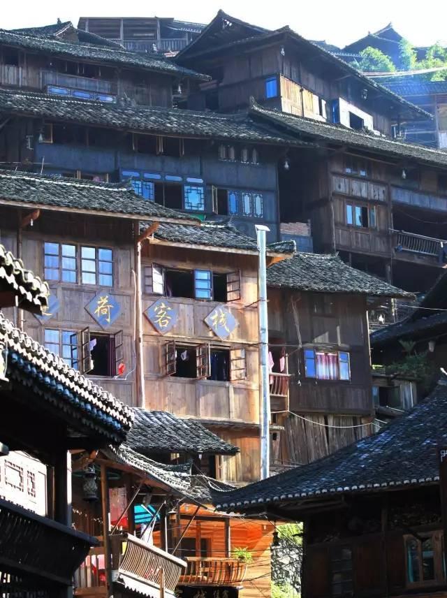 建设友好社区 重在提质更新
